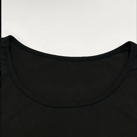 Women’s Plus Size Long Sleeve Black Top with Button detailing Sz 2X - Picture 4 of 5